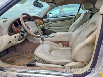 Zdjęcie 7 z 12 samochodu: 2001 JAGUAR XK8 VIN:SAJDA42C61NA20162 - miniatura