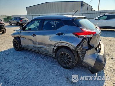 Drugie zdjęcie samochodu z przodu: 2018 NISSAN KICKS S VIN:3N1CP5CU7JL507618 - miniatura