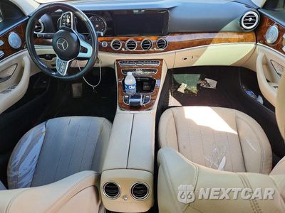 Zdjęcie 8 z 13 samochodu: 2019 MERCEDES-BENZ E 300 VIN:WDDZF4JBXKA683793 - miniatura