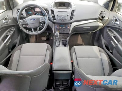 Zdjęcie 8 z 13 samochodu: 2018 FORD ESCAPE SE VIN:1FMCU9GD4JUD29496 - miniatura