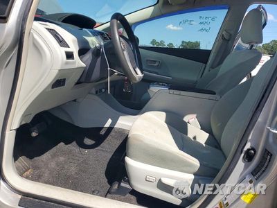 Zdjęcie 7 z 13 samochodu: 2012 TOYOTA PRIUS V TWO VIN:JTDZN3EU9C3107508 - miniatura