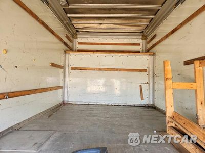 Zdjęcie 10 z 13 samochodu: 2007 FORD E450 BOX TRUCK VIN:1FDXE45S37DB14610 - miniatura