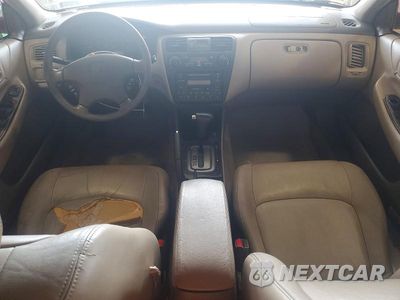 Zdjęcie 8 z 12 samochodu: 2001 HONDA ACCORD EX VIN:1HGCG16511A068189 - miniatura
