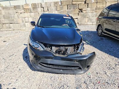 Piąte zdjęcie samochodu w środku: 2018 NISSAN ROGUE SPORT SV VIN:JN1BJ1CR4JW284109 - miniatura