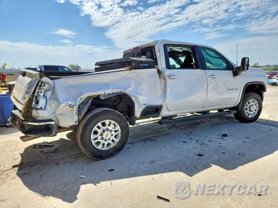 Trzecie zdjęcie samochodu z tyłu: 2023 CHEVROLET SILVERADO K2500 HEAVY DUTY LT VIN:2GC4YNE72P1727801 - miniatura