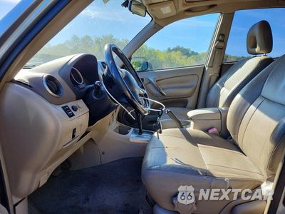Zdjęcie 7 z 13 samochodu: 2005 TOYOTA RAV4 BASE VIN:JTEHD20VX56045462 - miniatura
