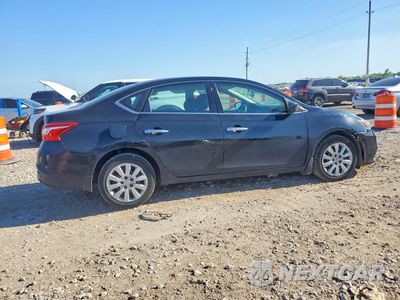 Trzecie zdjęcie samochodu z tyłu: 2018 NISSAN SENTRA S VIN:3N1AB7AP7JY343868 - miniatura