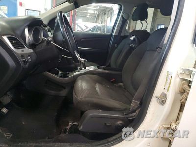 Zdjęcie 7 z 13 samochodu: 2019 DODGE JOURNEY SE VIN:3C4PDDBG2KT708986 - miniatura