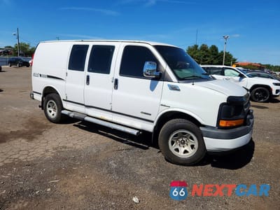 Czwarte zdjęcie samochodu z boku: 2013 CHEVROLET EXPRESS G1500 VIN:1GCSHAF44D1188555 - miniatura