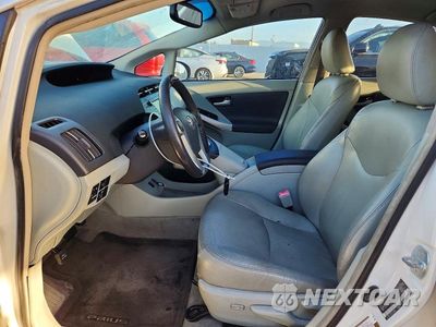 Zdjęcie 7 z 12 samochodu: 2010 TOYOTA PRIUS V VIN:JTDKN3DU1A0117810 - miniatura