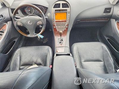 Zdjęcie 8 z 12 samochodu: 2011 LEXUS ES 350 VIN:JTHBK1EG0B2466273 - miniatura