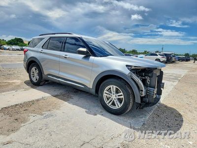 Czwarte zdjęcie samochodu z boku: 2021 FORD EXPLORER XLT VIN:1FMSK7DH0MGA12282 - miniatura