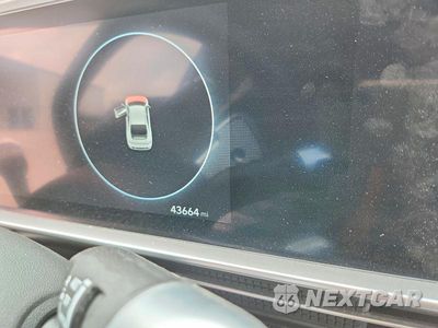 Zdjęcie 9 z 12 samochodu: 2023 HYUNDAI IONIQ 6 LIMITED VIN:KMHM54AA9PA051465 - miniatura
