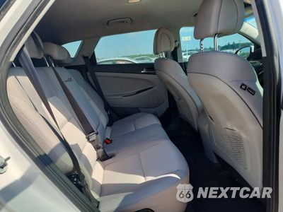 Zdjęcie 11 z 13 samochodu: 2017 HYUNDAI TUCSON SE VIN:KM8J33A49HU407586 - miniatura