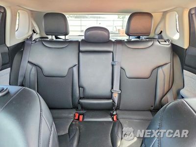 Zdjęcie 10 z 14 samochodu: 2022 JEEP COMPASS LATITUDE VIN:3C4NJDBB9NT165631 - miniatura