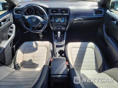 Zdjęcie 8 z 12 samochodu: 2015 VOLKSWAGEN JETTA SE VIN:3VWD17AJ8FM211478 - miniatura