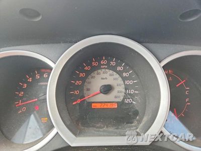 Zdjęcie 9 z 12 samochodu: 2005 TOYOTA TACOMA PRERUNNER ACCESS CAB VIN:5TETU62NX5Z055799 - miniatura
