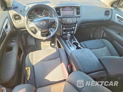 Zdjęcie 8 z 13 samochodu: 2017 NISSAN PATHFINDER S VIN:5N1DR2MNXHC627545 - miniatura