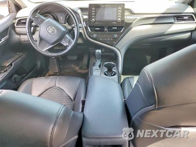 Zdjęcie 8 z 12 samochodu: 2022 TOYOTA CAMRY SE VIN:4T1G11AK1NU075593 - miniatura