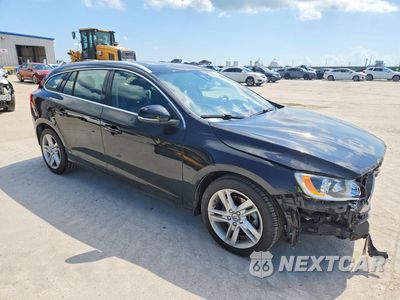Czwarte zdjęcie samochodu z boku: 2015 VOLVO V60 PREMIER+ VIN:YV140MEC4F1195206 - miniatura