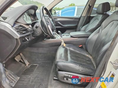 Zdjęcie 7 z 13 samochodu: 2016 BMW X5 XDR40E VIN:5UXKT0C54G0S76164 - miniatura