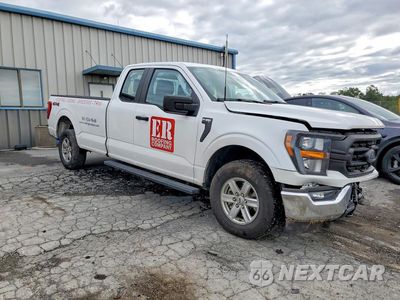 Czwarte zdjęcie samochodu z boku: 2023 FORD F150 SUPER CAB VIN:1FTFX1E56PKE76980 - miniatura