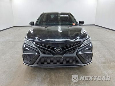Piąte zdjęcie samochodu w środku: 2022 TOYOTA CAMRY SE NIGHTSHADE VIN:4T1G11AK9NU039649 - miniatura