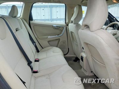 Zdjęcie 11 z 13 samochodu: 2010 VOLVO XC60 3.2 VIN:YV4982DL7A2118310 - miniatura