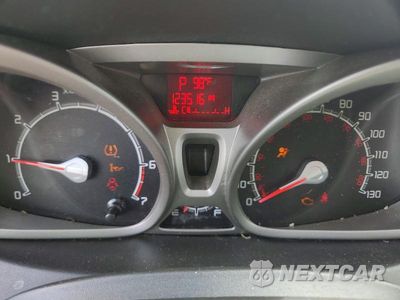 Zdjęcie 9 z 12 samochodu: 2013 FORD FIESTA SE VIN:3FADP4EJ7DM227278 - miniatura
