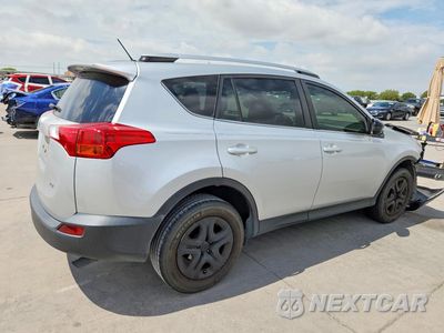 Trzecie zdjęcie samochodu z tyłu: 2015 TOYOTA RAV4 LE VIN:JTMZFREV2FJ058225 - miniatura