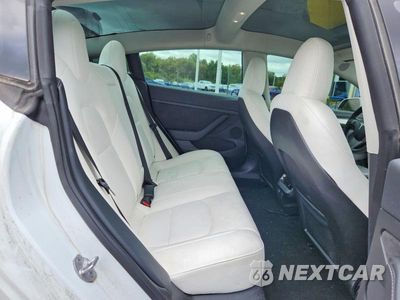 Zdjęcie 10 z 12 samochodu: 2023 TESLA MODEL 3 VIN:5YJ3E1EAXPF504847 - miniatura