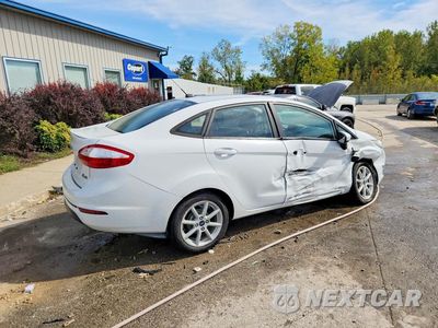 Trzecie zdjęcie samochodu z tyłu: 2019 FORD FIESTA SE VIN:3FADP4BJ8KM150289 - miniatura