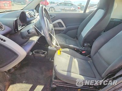 Zdjęcie 7 z 12 samochodu: 2013 SMART FORTWO PURE VIN:WMEEJ3BAXDK597230 - miniatura
