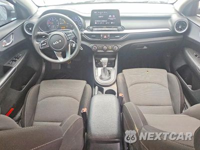 Zdjęcie 8 z 12 samochodu: 2024 KIA FORTE LXS VIN:3KPF24AD5RE781681 - miniatura
