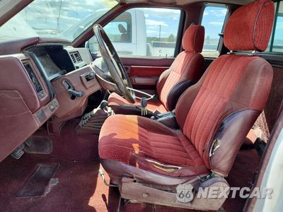 Zdjęcie 7 z 13 samochodu: 1992 NISSAN TRUCK SE V6 VIN:1N6HD16Y8NC333155 - miniatura