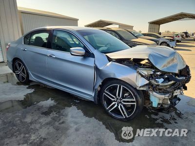 Czwarte zdjęcie samochodu z boku: 2017 HONDA ACCORD SPORT VIN:1HGCR2F50HA076584 - miniatura