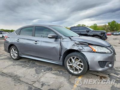 Czwarte zdjęcie samochodu z boku: 2015 NISSAN SENTRA SR VIN:3N1AB7AP1FY220591 - miniatura