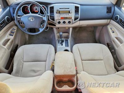 Zdjęcie 8 z 12 samochodu: 2005 TOYOTA TACOMA DOUBLE CAB PRERUNNER LONG BED VIN:5TEKU72N25Z031563 - miniatura