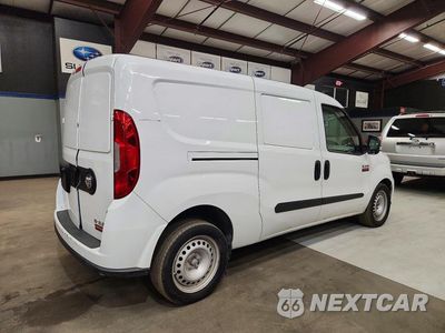 Trzecie zdjęcie samochodu z tyłu: 2022 RAM PROMASTER CITY TRADESMAN VIN:ZFBHRFABXN6W63028 - miniatura