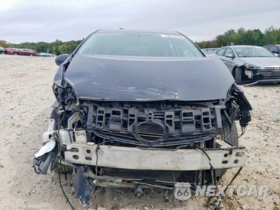Piąte zdjęcie samochodu w środku: 2010 TOYOTA PRIUS III VIN:JTDKN3DU8A0024783 - miniatura