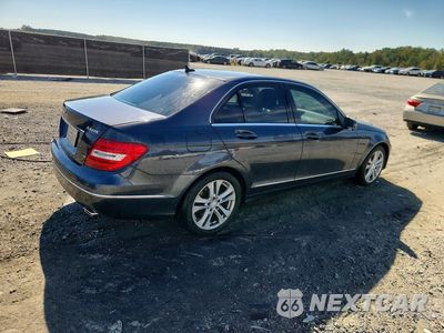 Trzecie zdjęcie samochodu z tyłu: 2014 MERCEDES-BENZ C 300 4MATIC VIN:WDDGF8AB3ER304914 - miniatura