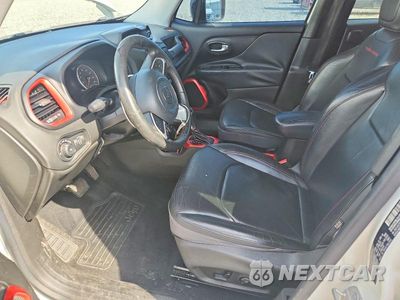 Zdjęcie 7 z 13 samochodu: 2015 JEEP RENEGADE TRAILHAWK VIN:ZACCJBCT7FPC25577 - miniatura