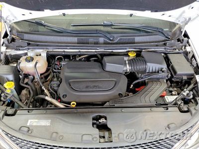Zdjęcie 12 z 13 samochodu: 2019 CHRYSLER PACIFICA TOURING L VIN:2C4RC1BG1KR599692 - miniatura