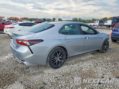 Trzecie zdjęcie samochodu z tyłu: 2024 TOYOTA CAMRY SE VIN:4T1G11AKXRU901248 - miniatura