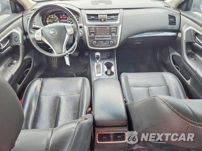 Zdjęcie 8 z 12 samochodu: 2016 NISSAN ALTIMA 2.5 SL VIN:1N4AL3APXGC189232 - miniatura