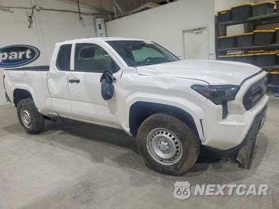 Czwarte zdjęcie samochodu z boku: 2024 TOYOTA TACOMA SR VIN:3TYJDAHN2RT004340 - miniatura