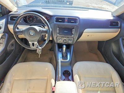 Zdjęcie 8 z 13 samochodu: 2014 VOLKSWAGEN JETTA SE VIN:3VWD07AJ3EM362326 - miniatura