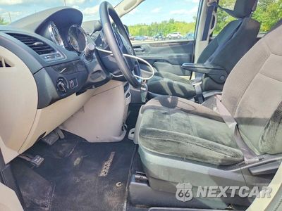 Zdjęcie 7 z 13 samochodu: 2016 DODGE GRAND CARAVAN SE VIN:2C4RDGBG5GR322714 - miniatura