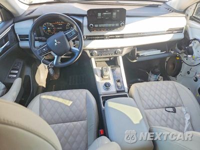 Zdjęcie 8 z 14 samochodu: 2023 MITSUBISHI OUTLANDER SEL VIN:JA4J4VA81PZ025855 - miniatura