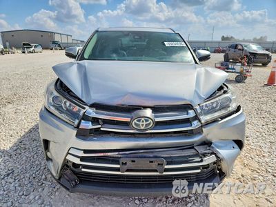 Piąte zdjęcie samochodu w środku: 2017 TOYOTA HIGHLANDER HYBRID LIMITED PLATINUM VIN:5TDDGRFH1HS029823 - miniatura